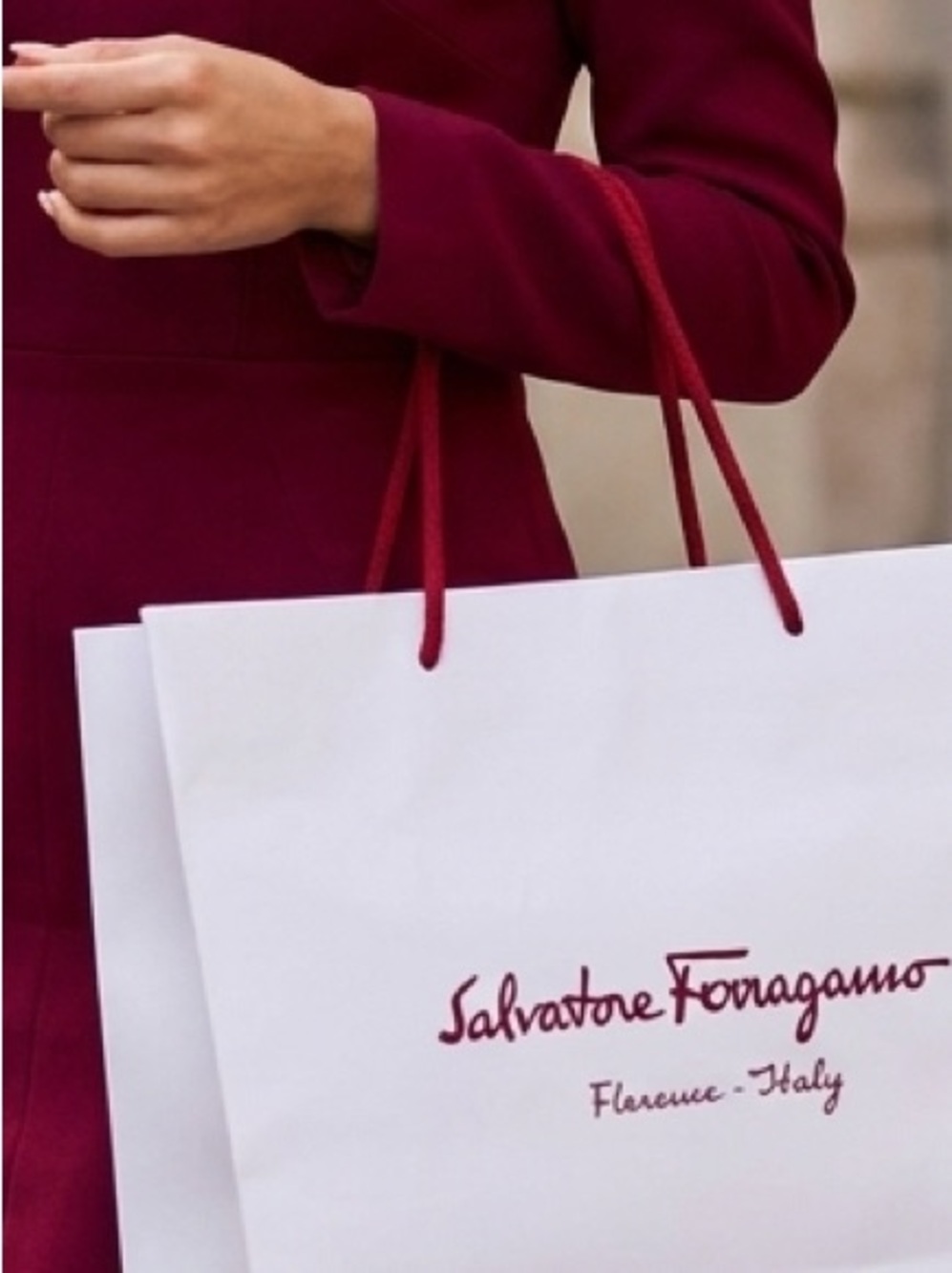 Ferragamo Shopping Bag!